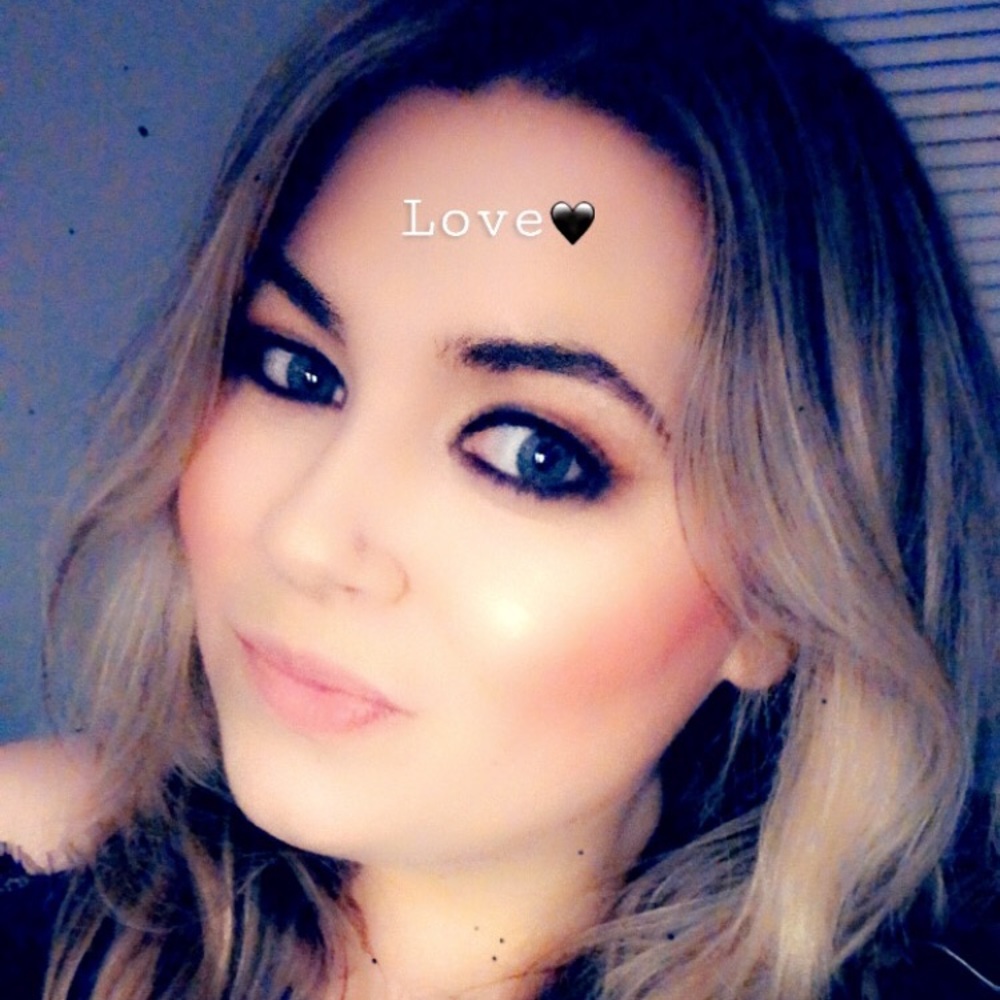 Meet your Posher, Erika